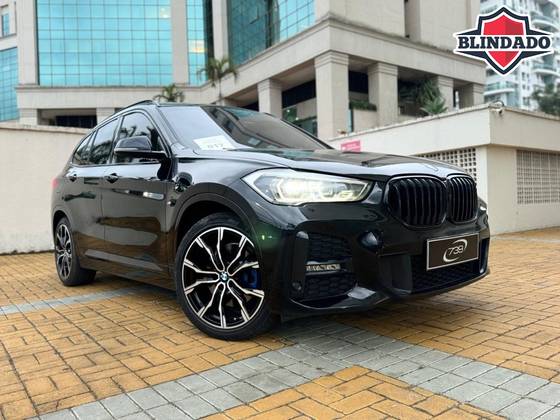 BMW X1 2.0 16V TURBO ACTIVEFLEX SDRIVE20I M SPORT 25 ANOS 4P AUTOMÁTICO BMW X1 2.0 16V TURBO ACTIVEFLEX SDRIVE20I M SPORT 25 ANOS 4P AUTOMÁTICO